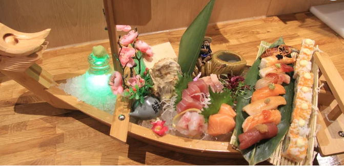 Liberty Sashimi and Sushi Party (8pcs)